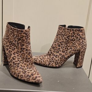Stuart Weitzman Brown leopard print ankle boots